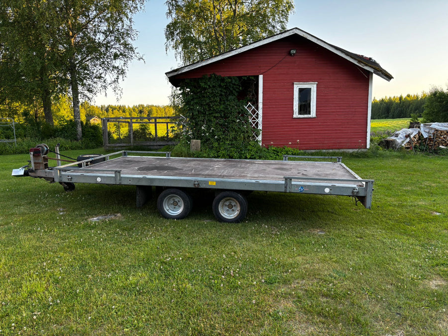 Autotraileri vuokraus