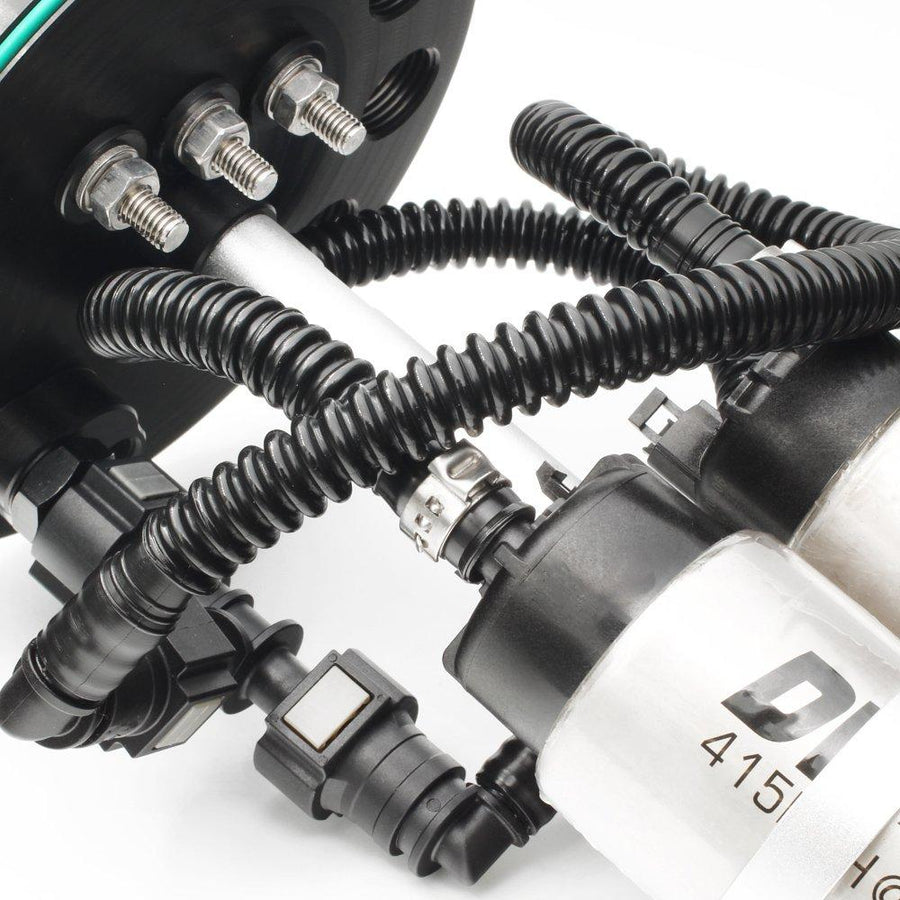 Nuke Performance 2G Fuel Surge Tank 3.0 litraa Ti Automotive (Walbro) GST 450/520 -pumpuille