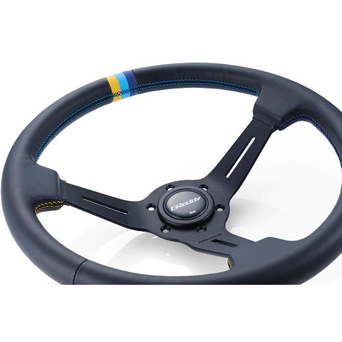 GReddy Sports "Deep Type" Ratti (80 mm syvyys), musta nahka, mustat puolat - 340 mm