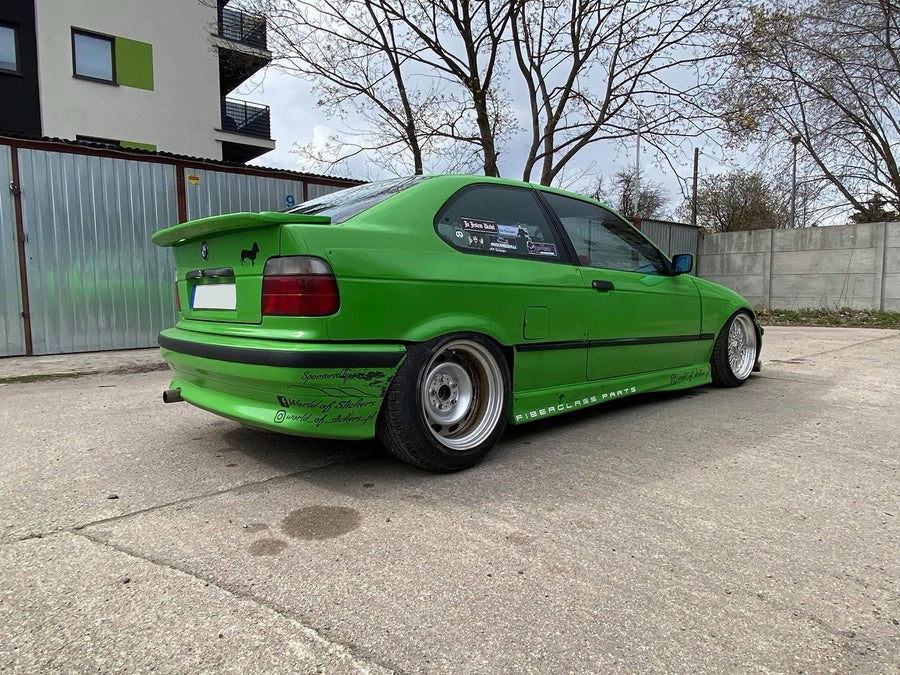 "Felony-tyylinen" leveä korisarja BMW E36 Compactille
