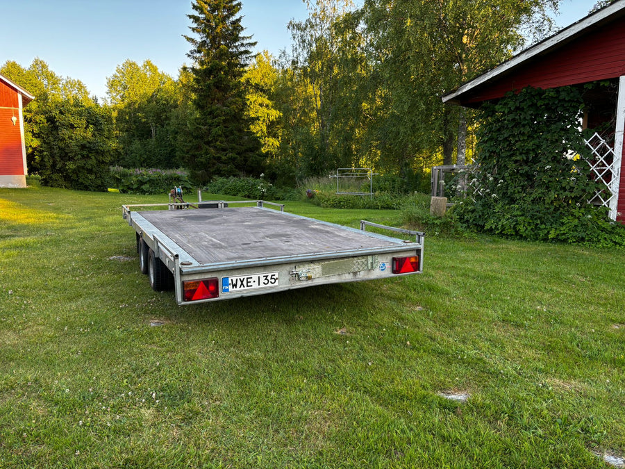 Autotraileri vuokraus