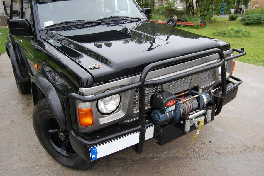 FRP-konepelti Nissan Patrol GR I Y60