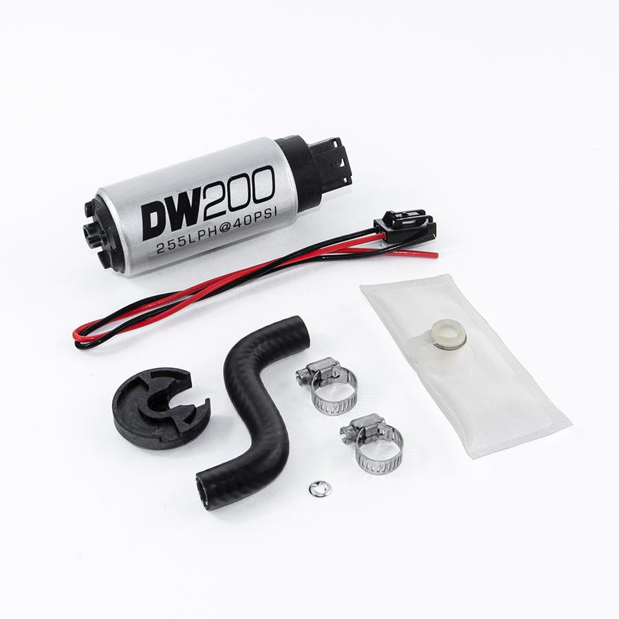 Deatschwerks DW200 255 L/h E85-polttoainepumppu Ford Mustang (85-97)