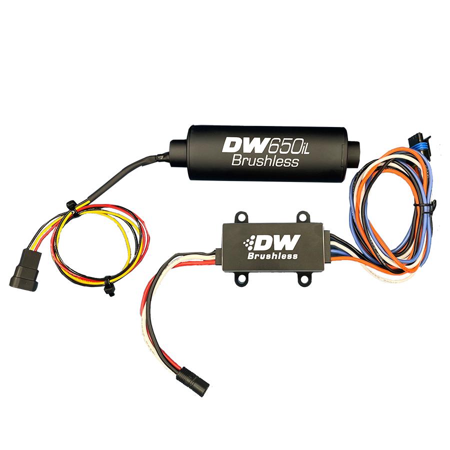 Deatschwerks DW650iL 650 L/h E85-polttoainepumppu yksi-/kaksinopeuksisella ohjaimella