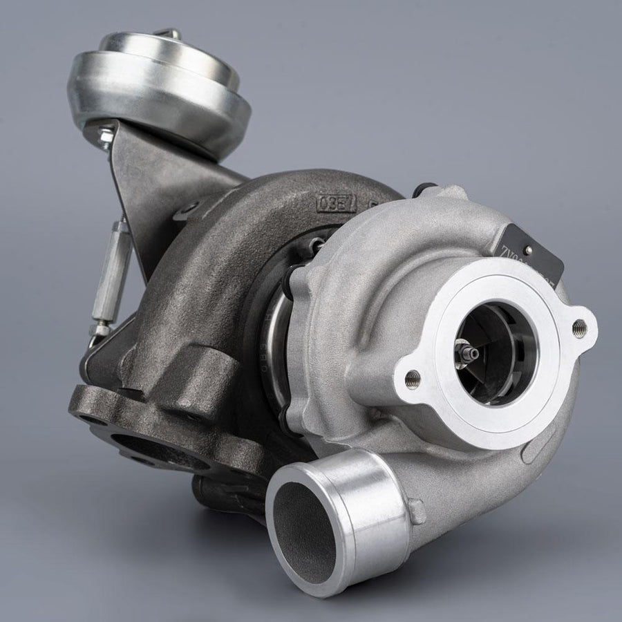 Toyota Corolla 2.2 D-4D moottori 2AD FHV 177 hv 17201-26030 Turboahdin