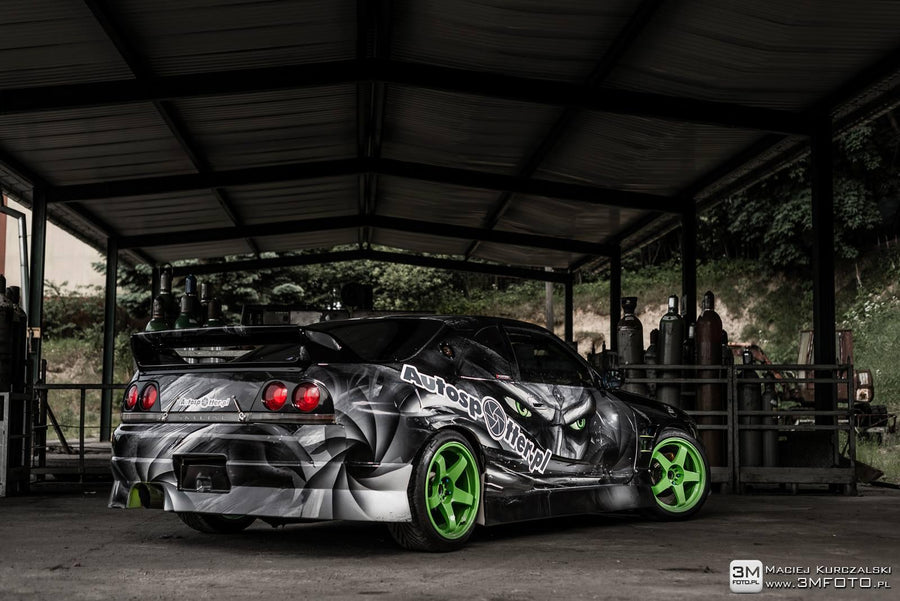 "Uras Style" takapuskuri Nissan Skyline R33