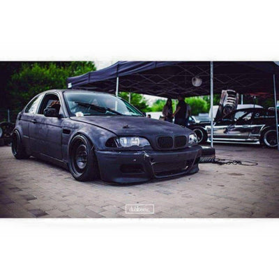 M3 Tyylinen Etupuskuri BMW E46