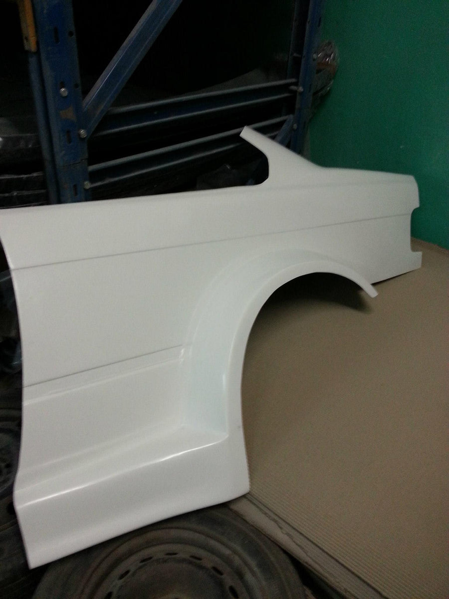 GTR takalokasuojat BMW E36 Coupé