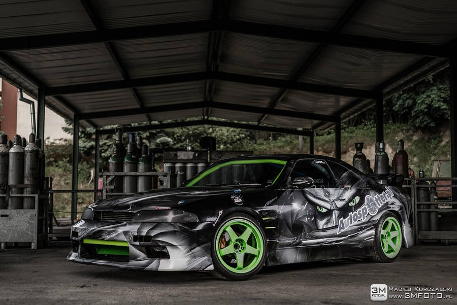 "Uras Style" etupuskuri Nissan Skyline R33