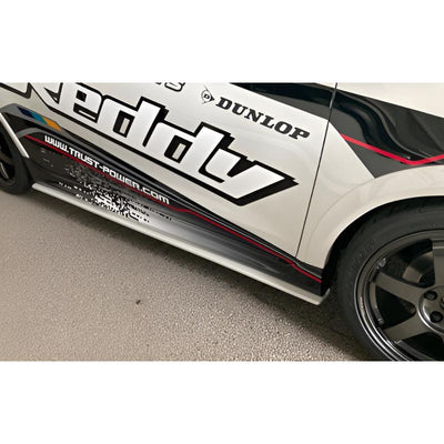 GReddy Sivuhelmat Suzuki Swift Sport ZC33S (2017+)