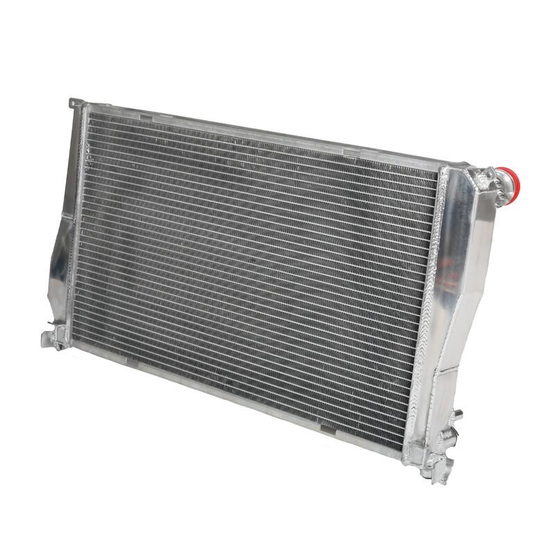 Cooling Solutions alumiini jäähdytin BMW 335i & 135i (06–13)