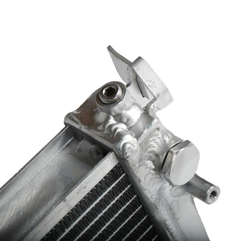 Cooling Solutions alumiini jäähdytin BMW 335i & 135i (06–13)