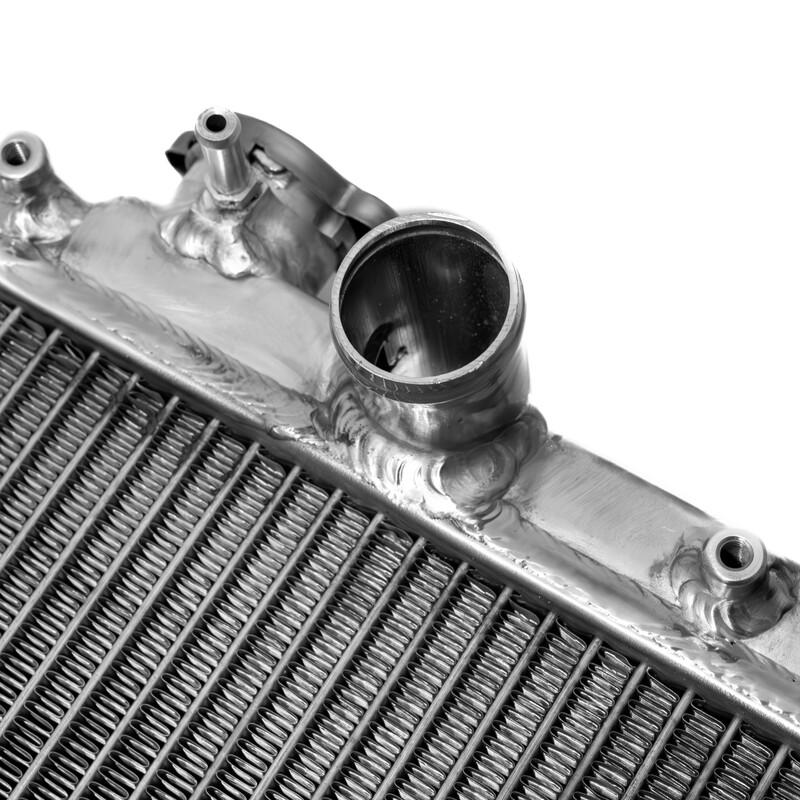 Cooling Solutions alumiini jäähdytin Mitsubishi Lancer Evo 7/8/9