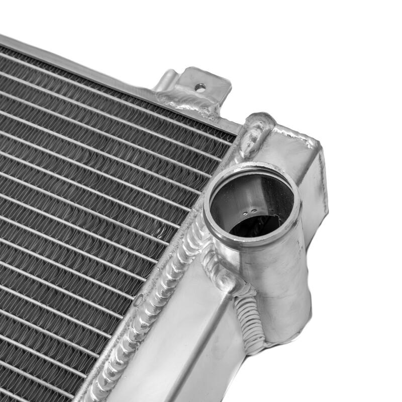 Cooling Solutions alumiini jäähdytin Subaru Impreza 2.0L Turbo GC & Legacy 2.2L Turbo BC