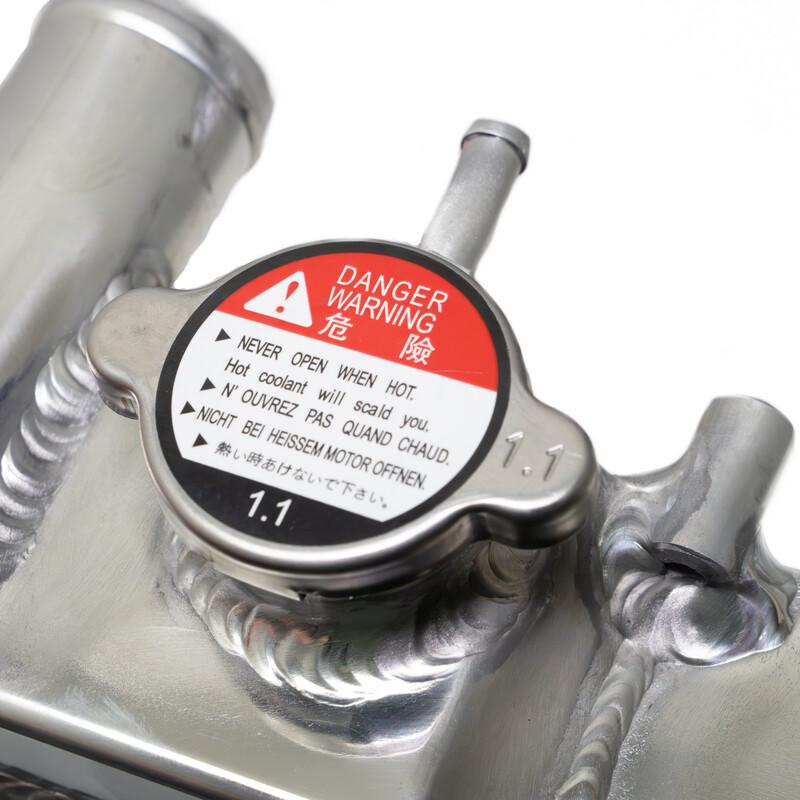 Cooling Solutions alumiini jäähdytin Mitsubishi Lancer Evo 7/8/9