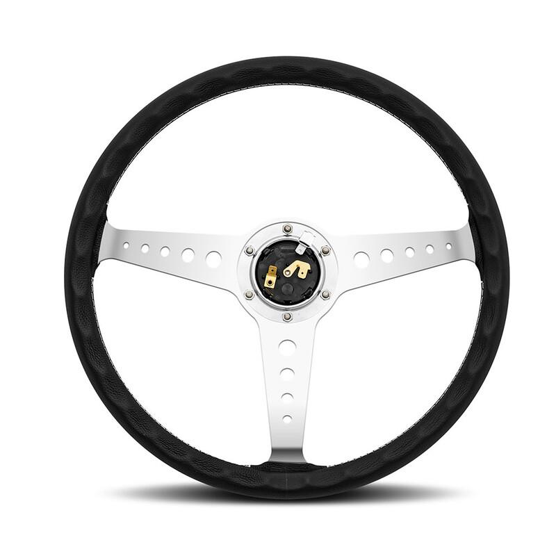 Momo California Ratti (34 mm Syvyys), Musta nahka, Kromipuolat - 36 cm