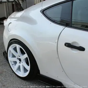 000000001279-03-l.jpg Origin Labo +25mm Takalokasuojat Toyota GT86