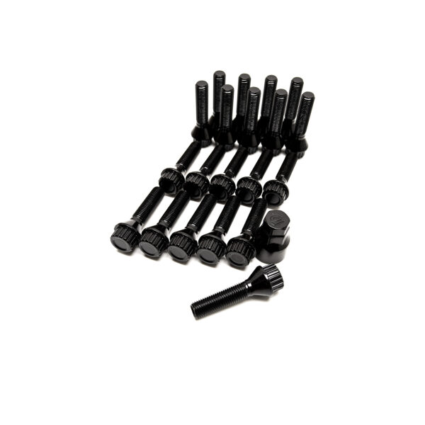 Mustat jatketut pyöränpultit M12x1.5 (20 kpl + hylsy)