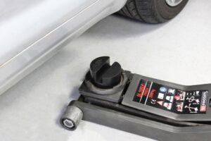 3-1661_fitted_image_3_web.jpg Powerflex Nostopiste Adapteri VAG