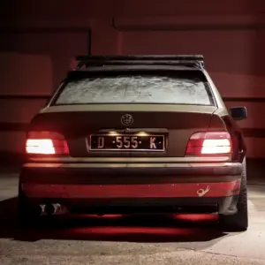 "Felony-tyylinen" leveä korisarja BMW E36 Coupé