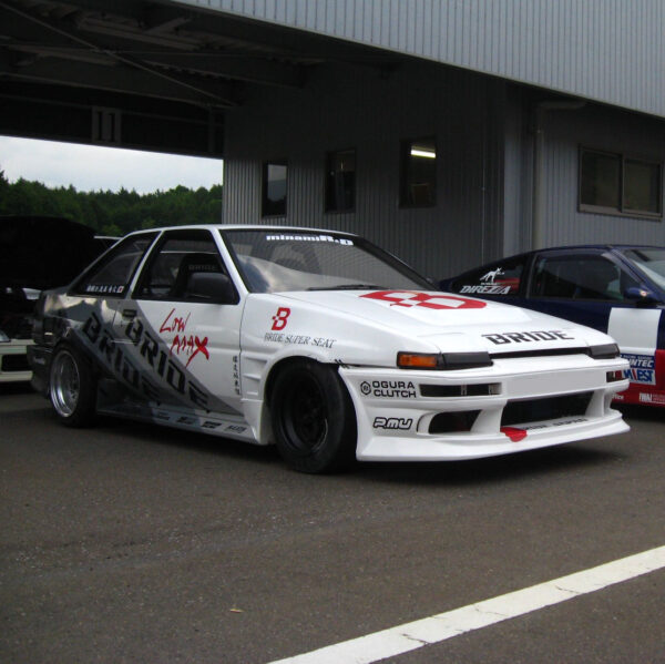 Origin Labo "Stream Line" Etupuskuri Toyota Corolla AE86 Trueno