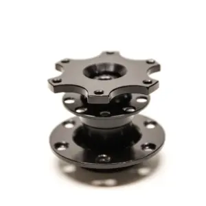 605db4da47e1a7e08211e9047d6db3aa.jpg "Simple" Pikalukitteinen Ratin Adapteri