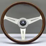 Nardi Classic ND36 Ratti, Puu, Himmeät Puolat, 40 mm Syvyys (Iso Keskiö)