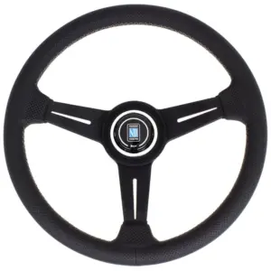 7f7a67166c7f6586cea8390ed0957114.jpg Nardi Classic ND34 Ratti, Musta Rei'itetty Nahka, Mustat Puolat, Harmaa Tikkaus, 40 mm Syvyys