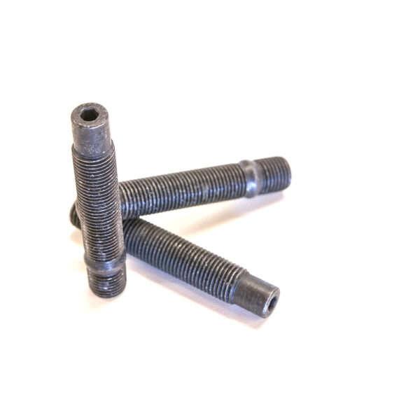 Muunnospyörän pultti M14x1.25 (82 mm)