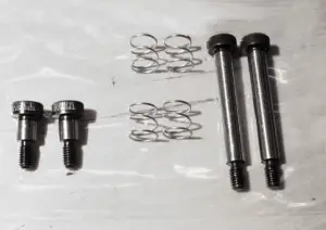 boltzaklee.jpg "OUTLET" Pulttisarja Zaklee läpinäkyvälle nokkakannelle Nissan RB