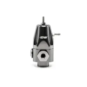 cb4074c9165be06ddd70f3adfe5be7c0.jpg Deatschwerks DWR1000 säädettävä polttoainepaineensäädin E85 (titaani)