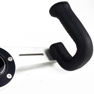ed347c13cca23224629d499329b1b3e8.jpg Nardi 2Spokes Ratti, Musta Rei'tetty nahka, Satiinipuolat, Musta tikkaus, Ø33 cm