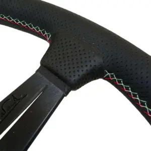 italia1.jpg Nardi Deep Corn Ratti, Musta Rei'itetty Nahka, Mustat Puolat, Italia Tikkaus, 50 mm Syvyys, Ø33 cm