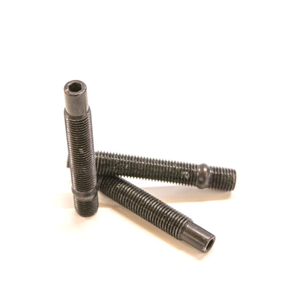 Muunnospyörän pultti M12x1.25 (82 mm)