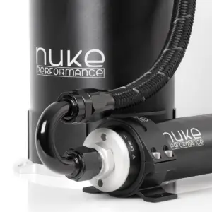 2gfstkit02.jpg Nuke Performance 2G Fuel Surge Tank sisäisille polttoainepumpuille