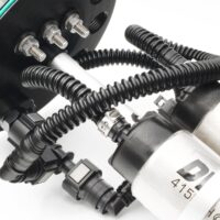 SAE ID8 polttoainepumppuasennussarja kahdelle polttoainepumpulle