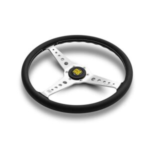 xlarge-a3c00672a103e8aab60e6037f743ea52.jpg Momo California Ratti (34 mm Syvyys), Musta nahka, Kromipuolat - 36 cm